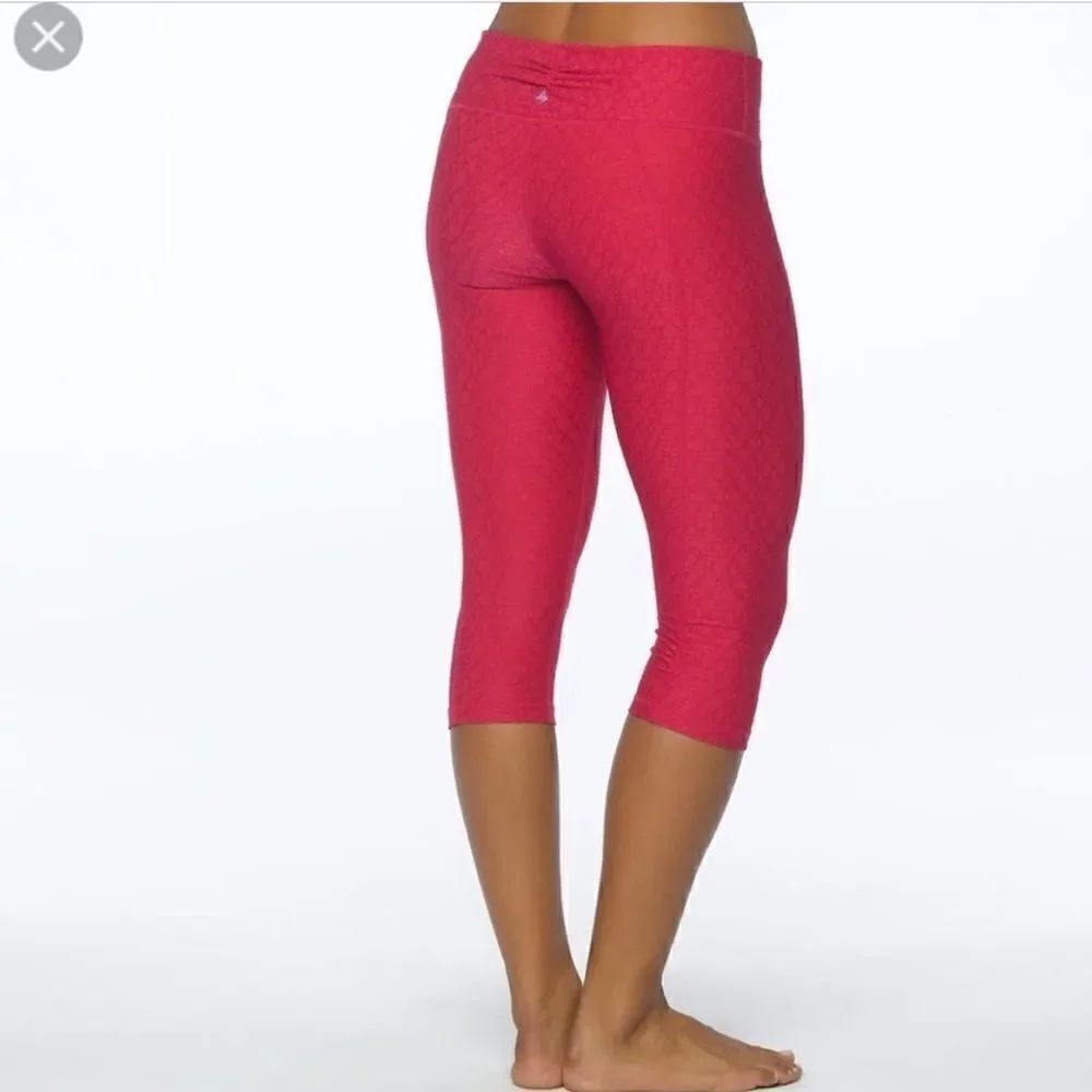 Prana Misty Knicker Capri Legging Low Rise Red Pink Print